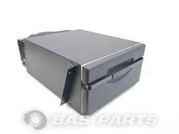 Kabīne un interjers - Kravas automašīna RENAULT D-Serie Refrigerator Renault D-Serie 35 Liter 7484553932: foto 1