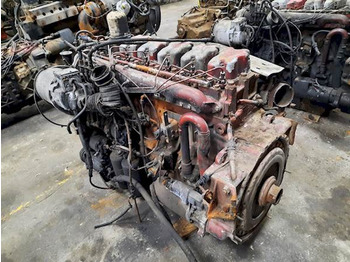 Dzinējs - Kravas automašīna Renault 6 CILINDER: foto 4