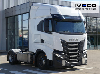 Vilcējs IVECO S-WAY