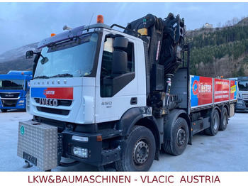 Bortu kravas automašīna/ Platforma IVECO Trakker