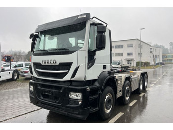 Pacēlājs ar āķi IVECO X-WAY