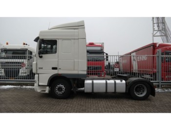 Vilcējs DAF XF 105.460 SPACECAB RETARDER MANUAL GEARBOX
