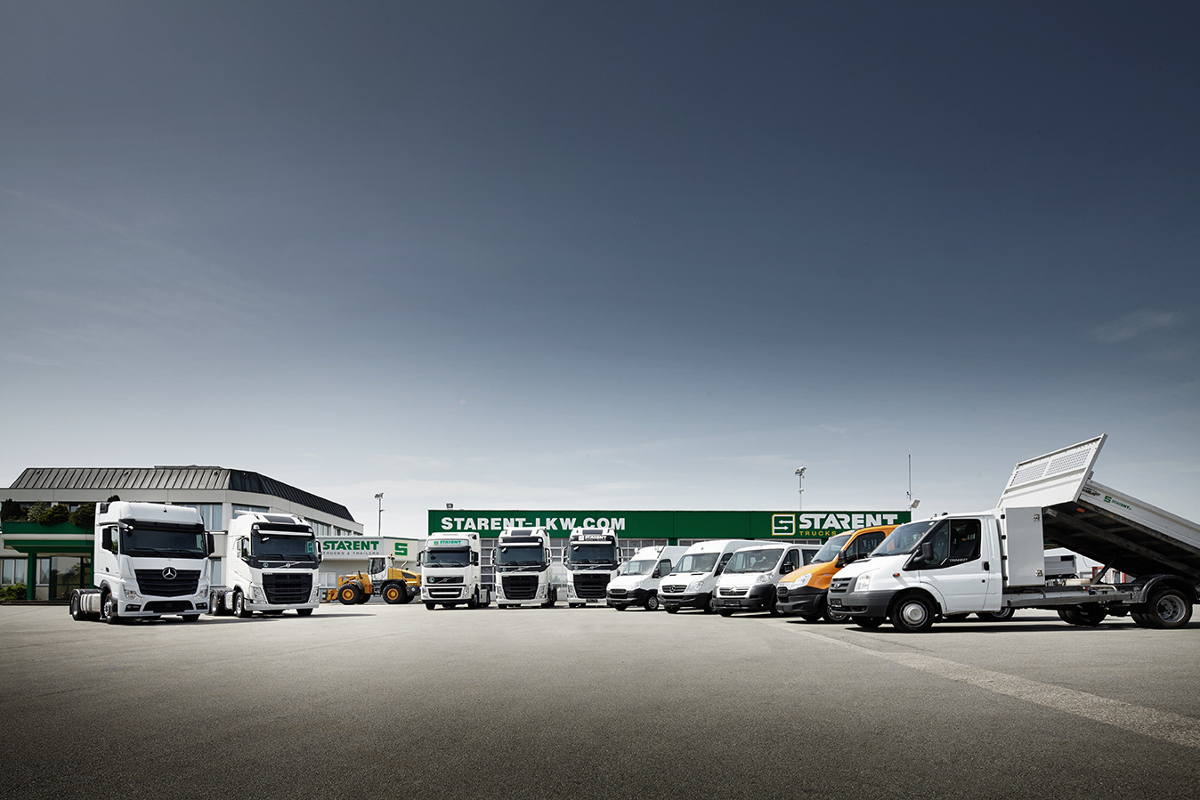 STARENT Truck & Trailer GmbH - Kravas automašīnas - Gads: 2008, ātrumkārbas: automātiskā, trīspusējs pašizgāzējs undefined: foto 2
