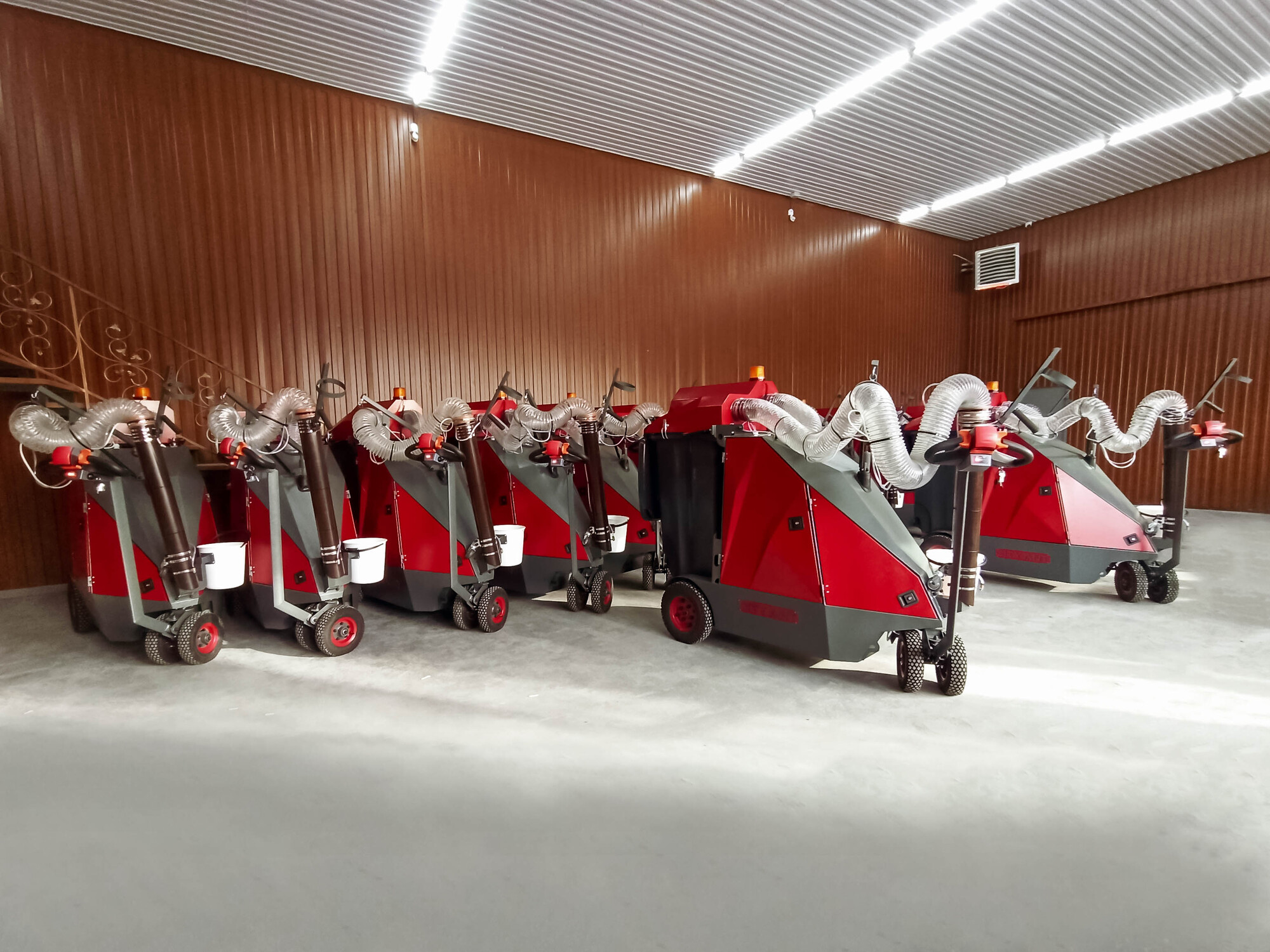 TRADE INDUSTRIAL COMPANY AB - Celtniecības tehnika undefined: foto 28