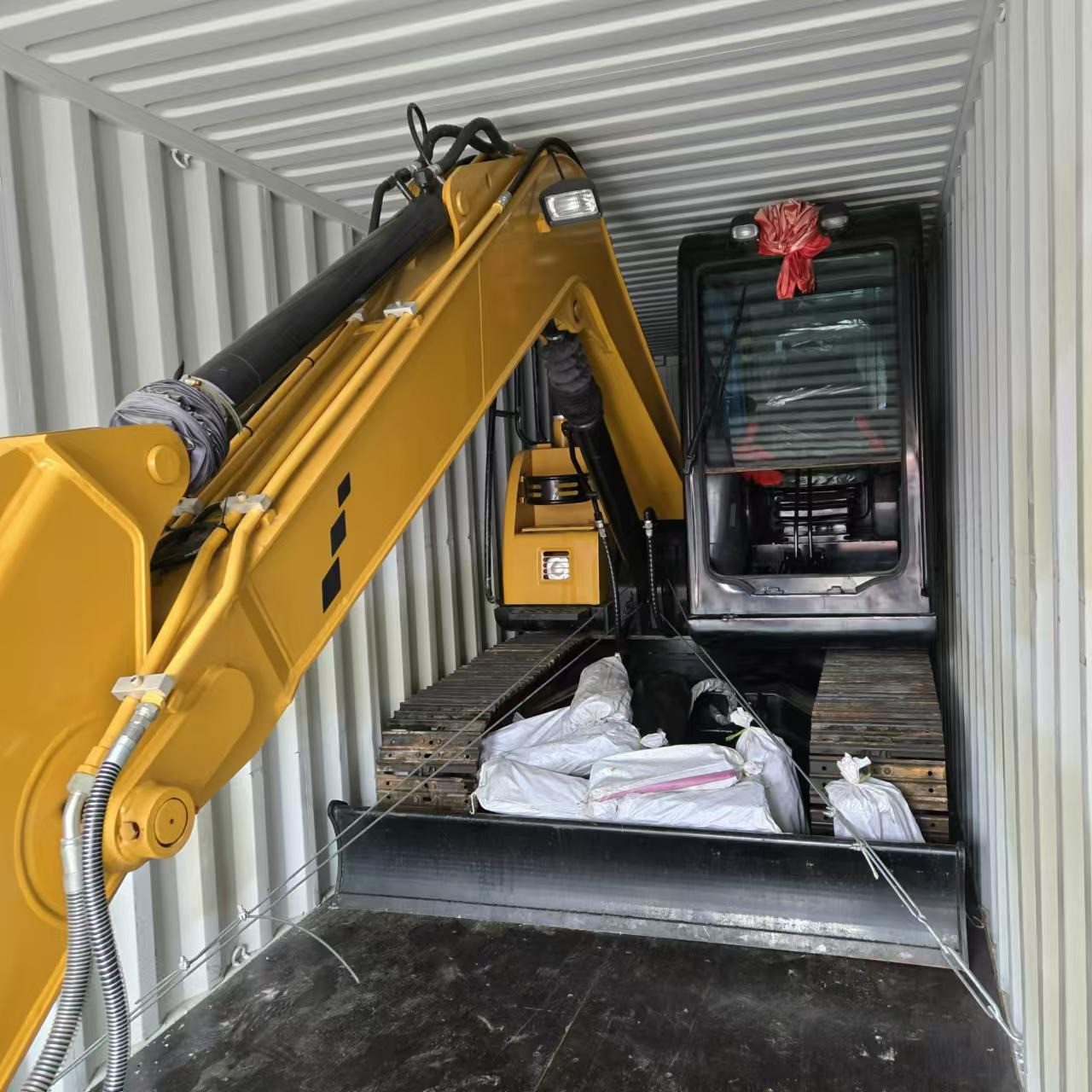 Toaks International Trading Company - Vilcēji SINOTRUK - Gads: 2020 undefined: foto 16