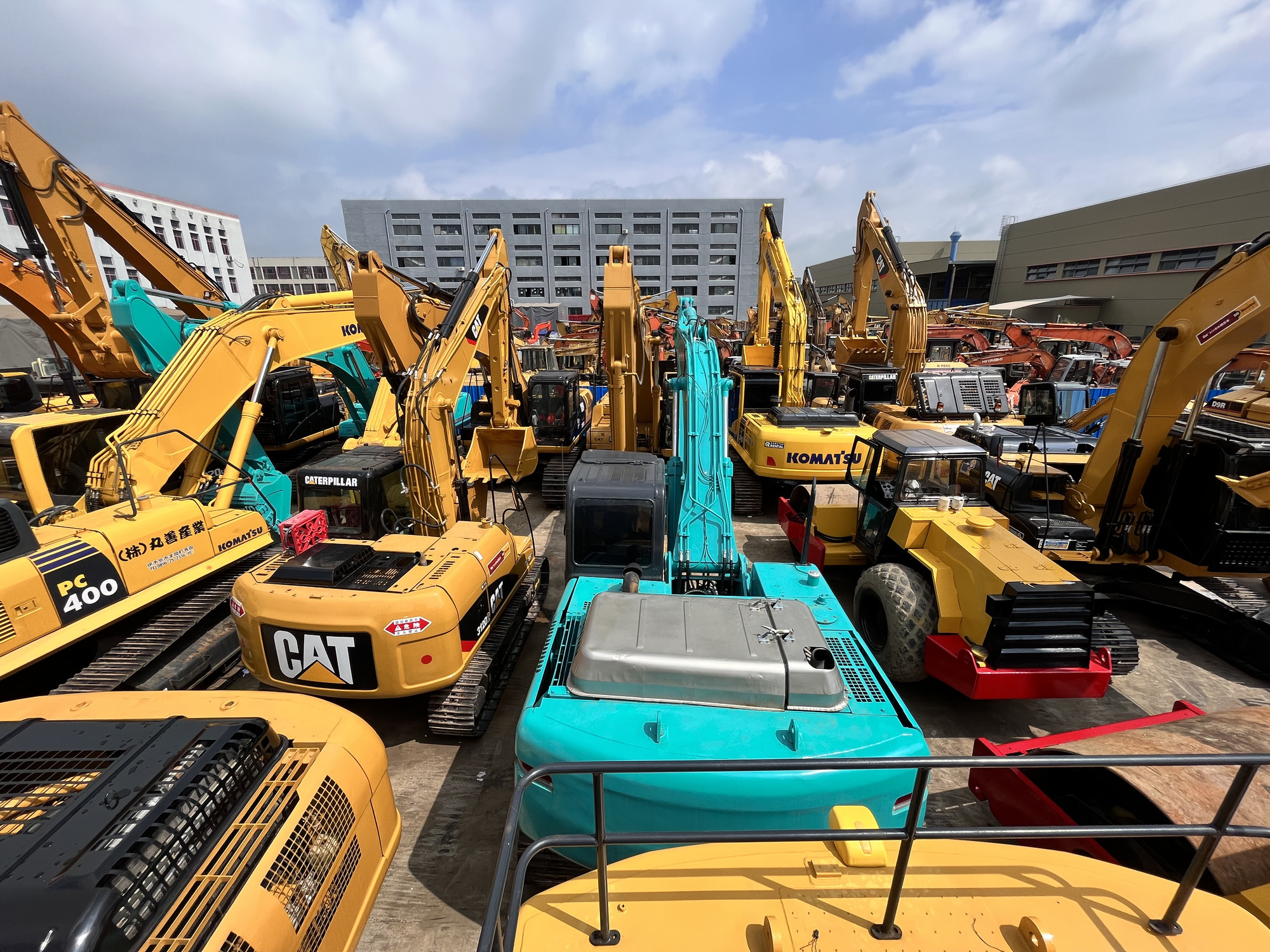 Qingdao Higher Weight Trade Co. LTD - Kravas automašīnas - stūre labajā pusē undefined: foto 3