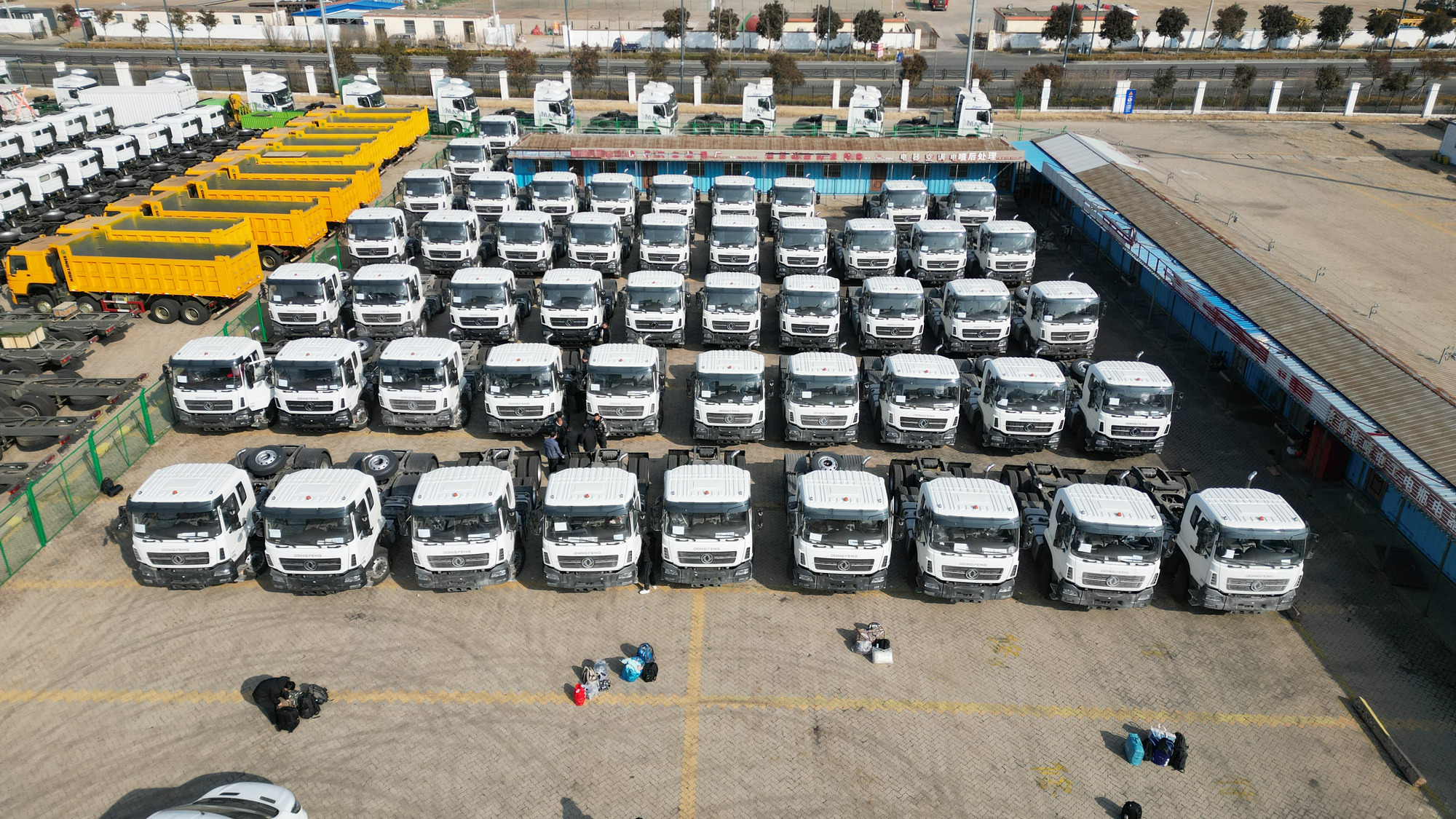 Qingdao Higher Weight Trade Co. LTD - Kravas automašīnas - stūre labajā pusē undefined: foto 1