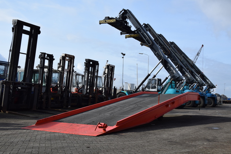 MTC Forklifts b.v. - Iekraušanas tehnika HYUNDAI undefined: foto 6