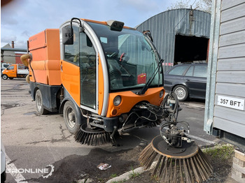 Ielu tīrīšanas mašīna BUCHER