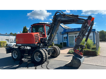 Riteņu ekskavators TEREX