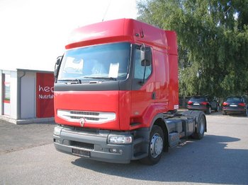 Vilcējs RENAULT: foto 1