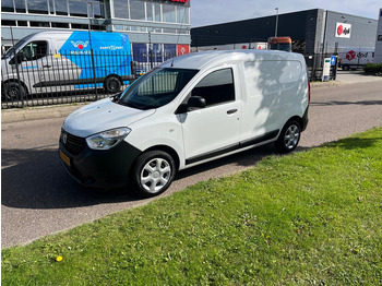 : fotogrāfija galvenē