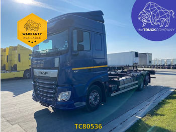 Konteineru vedējs/ Kravas automašīna ar noņemamā virsbūve DAF XF