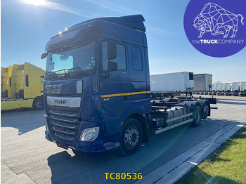 Konteineru vedējs/ Kravas automašīna ar noņemamā virsbūve DAF XF