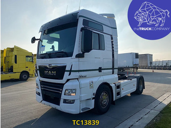 Vilcējs MAN TGX