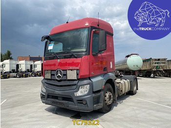 Vilcējs MERCEDES-BENZ Actros 1842