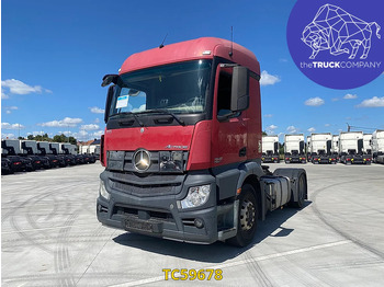 Vilcējs MERCEDES-BENZ Actros 1842