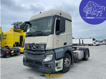 Vilcējs MERCEDES-BENZ Actros 1843