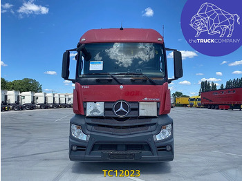 Vilcējs Mercedes-Benz Actros 1842: foto 2