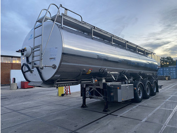 Puspiekabe cisterna ETA