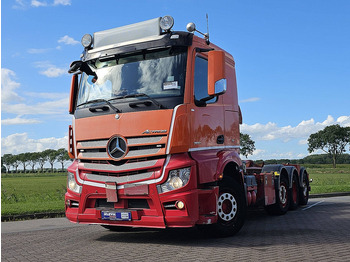 Pacēlājs ar āķi MERCEDES-BENZ Actros