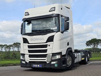 Konteineru vedējs/ Kravas automašīna ar noņemamā virsbūve SCANIA R 450
