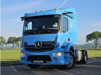 Vilcējs MERCEDES-BENZ Actros 1832