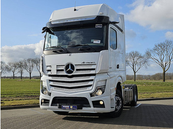Vilcējs MERCEDES-BENZ Actros 1842