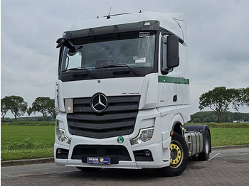 Vilcējs MERCEDES-BENZ Actros 1848