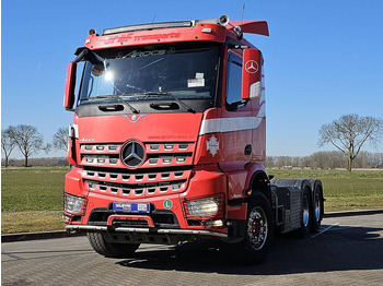 Vilcējs MERCEDES-BENZ Arocs