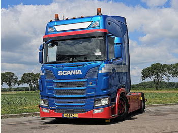 Vilcējs SCANIA R 410