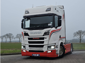Vilcējs SCANIA R 450
