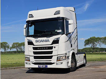 Vilcējs SCANIA R 460
