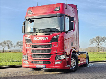 Vilcējs SCANIA R 460