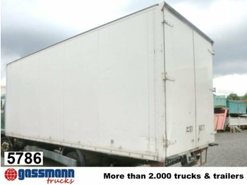 Kravas automašīna ar slēgto virsbūvi