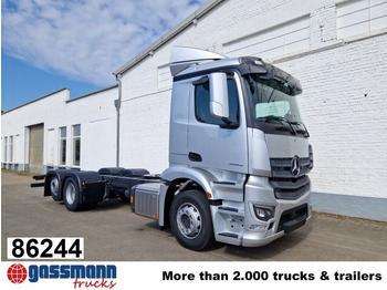 Šasija kravas automašīna MERCEDES-BENZ Actros 2553