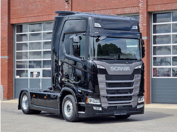 Vilcējs SCANIA S 500