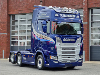 Vilcējs SCANIA S 770