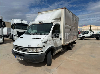 Furgons ar slēgtā virsbūve IVECO Daily 35c14
