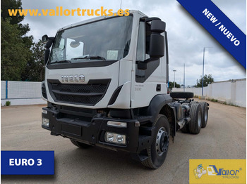 Kravas automašīna IVECO Trakker