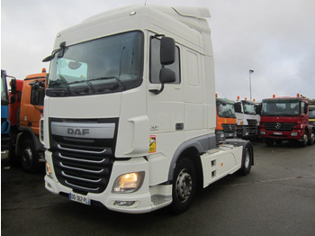 Vilcējs DAF XF 105 460