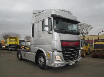 Vilcējs DAF XF 105 460