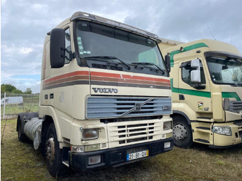 Vilcējs VOLVO FH12 380