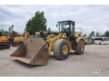 Riteņu iekrāvējs NEW HOLLAND W270