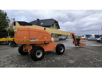 Teleskopiskais pacēlājs JLG