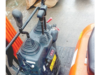 Mini-ekskavators Hitachi ZX 10 U-6: foto 5