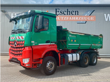 Kravas automašīna pašizgāzējs MERCEDES-BENZ Arocs 2652