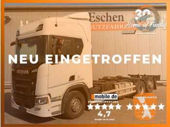 Konteineru vedējs/ Kravas automašīna ar noņemamā virsbūve SCANIA R 450