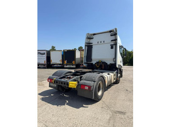 Vilcējs Iveco Stralis AS 440: foto 3