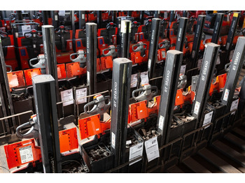 Rokas palešu ratiņi BT